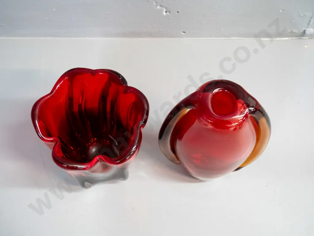 2 art glass vases - red, amber and clear with small base H-220 W-140 and other dark and mid red Image 1++