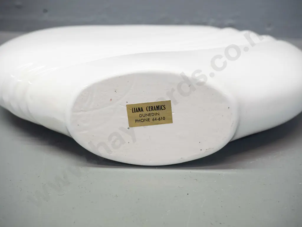 deco style vase with Liana Ceramics Dunedin label on base H-240 W-260 Image 1++