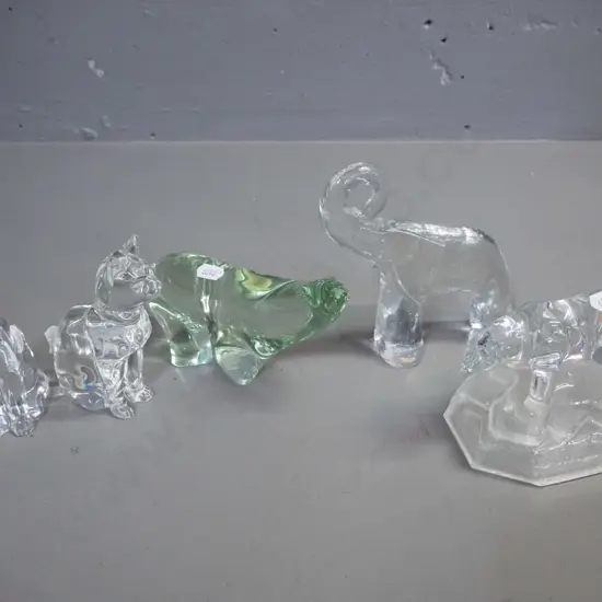5 small glass and crystal animals - green Hokitika polar bear, 2 Hadeland crystal cats, frosted and moulded polar bear,