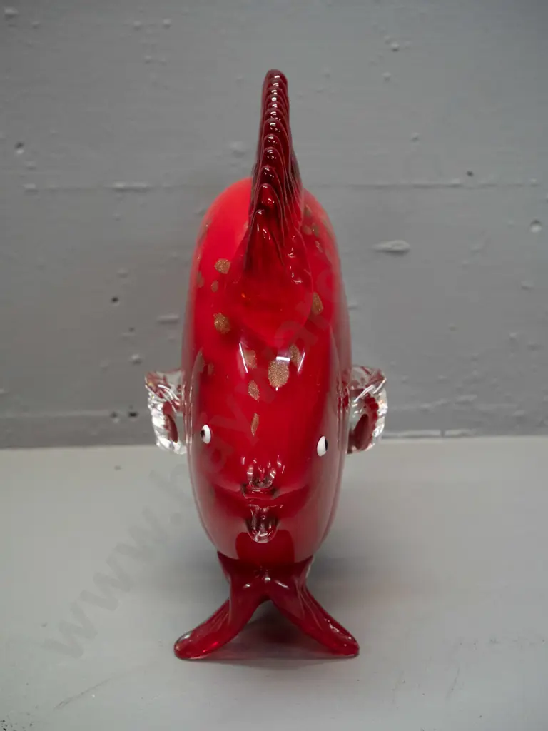 large art glass fish - red and clear with gold inclusions H-250 L-310 Image 1++