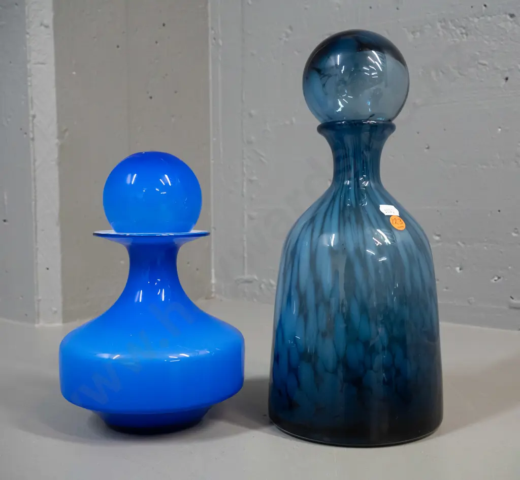 2 glass decanters with hollow ball stoppers - mottled smokey blue H-335 and a translucent blue over white Image 1++