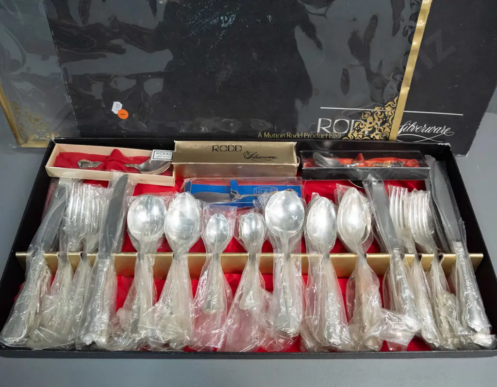 boxed Rodd plated cutlery set with several additional pieces - box is 540 x 275 Image 1++