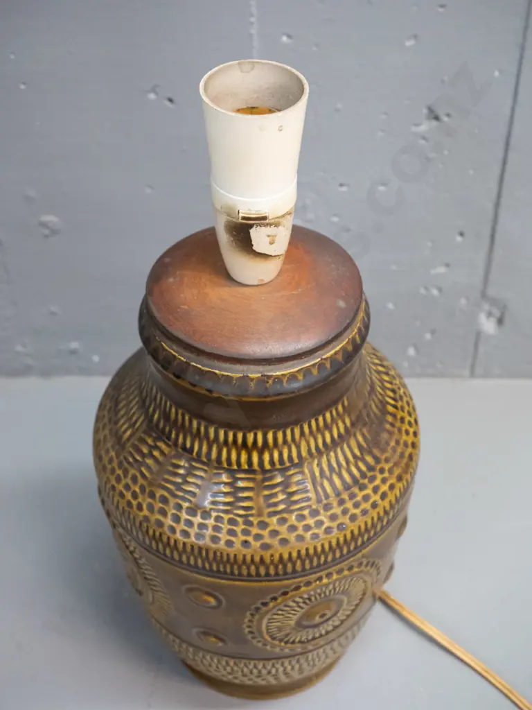 German pottery table lamp - design 545-25 - no shade. H-350. Image 1++
