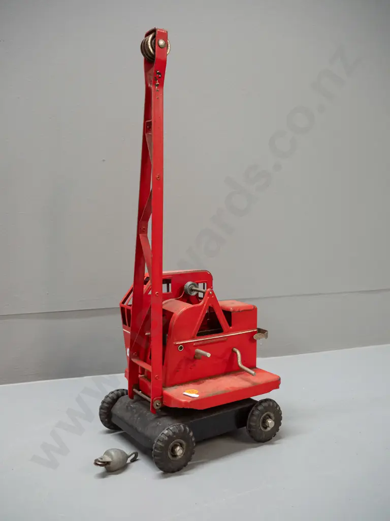 vintage Triang metal Jones mobile crane - has original weighted hook, needs rigging - general age wear to transfers and Image 1++
