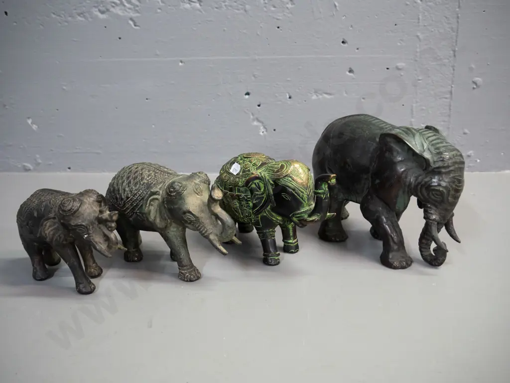 4 cast metal elephant figures with aged finish - largest is H-130 L-200 Image 1++