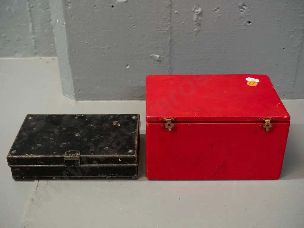 painted timber box and hinged partioned metal tin full of fishing lures, hooks, sinkers etc. - tin is W-160 D-100 Image 1++