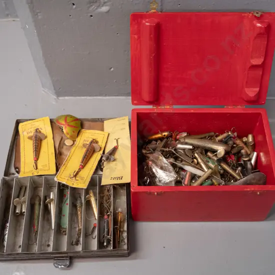 painted timber box and hinged partioned metal tin full of fishing lures, hooks, sinkers etc. - tin is W-160 D-100
