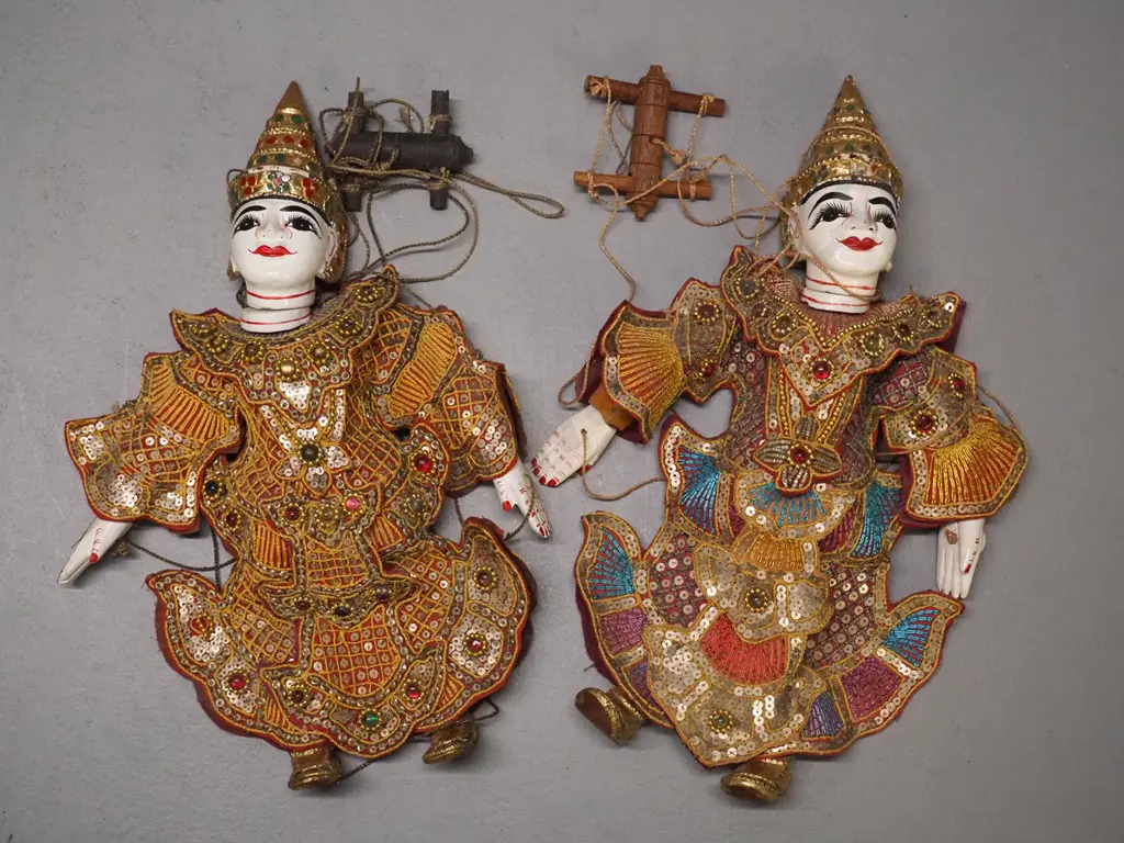 2 Thai marionette puppets in ornate traditional dress - some loss to paint H-360 Image 1++