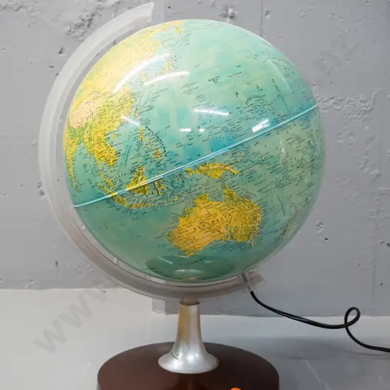 retro plastic illuminated world globe - Nova Rico Florence / Made in Italy. Does not light up, some discolouration to