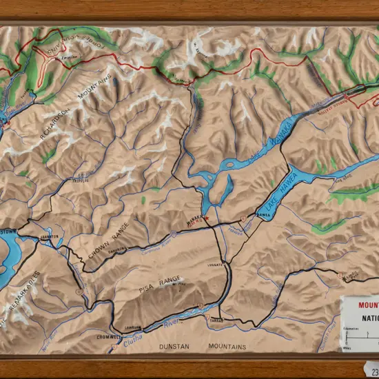 framed plastic 3D map of Mount Aspiring National Park Overall H-260 W-380