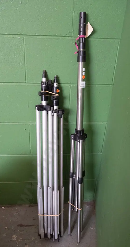 3 photography studio tripod stands Image 1++