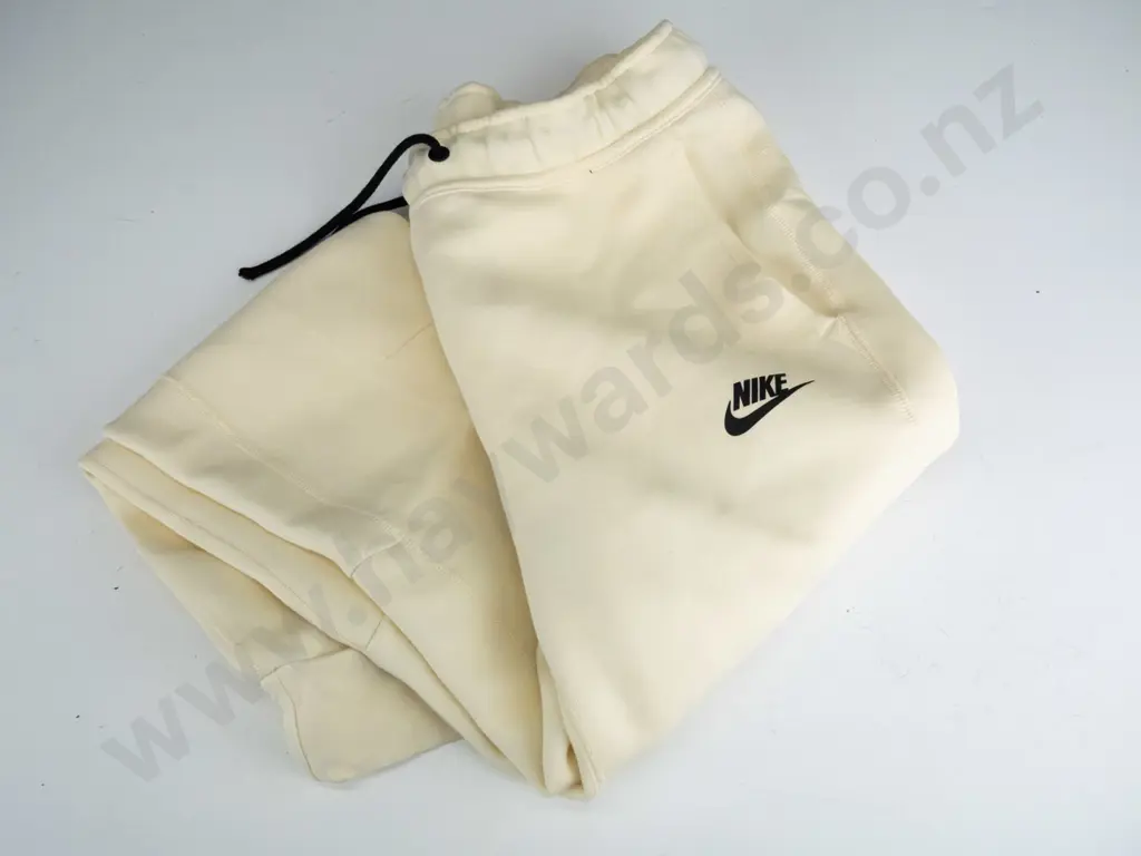Nike sweat pants - size S P Image 1++