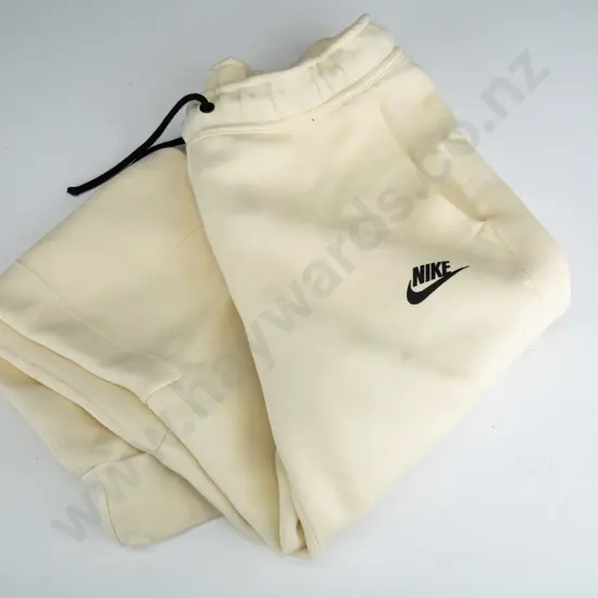 Nike sweat pants - size S P