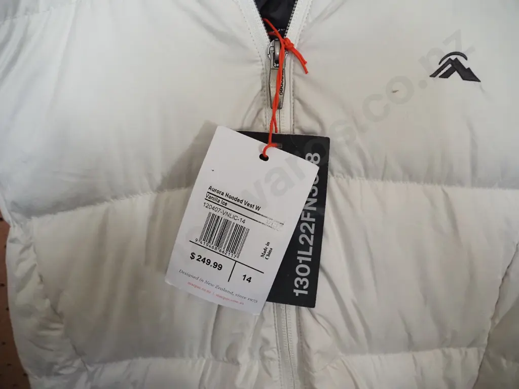 Aurora Hooded Vest, coloured vanilla ice Image 1++