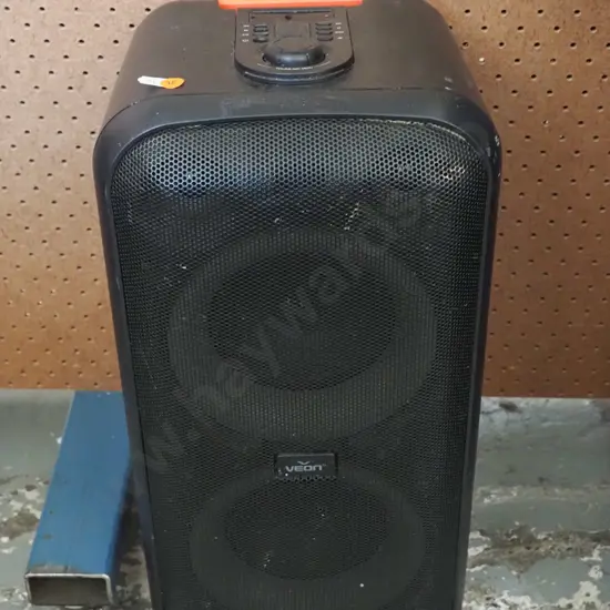 Veon portable stereo system - no power cord