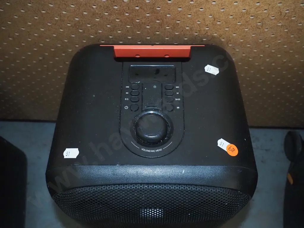 Veon portable stereo system - no power cord Image 1++