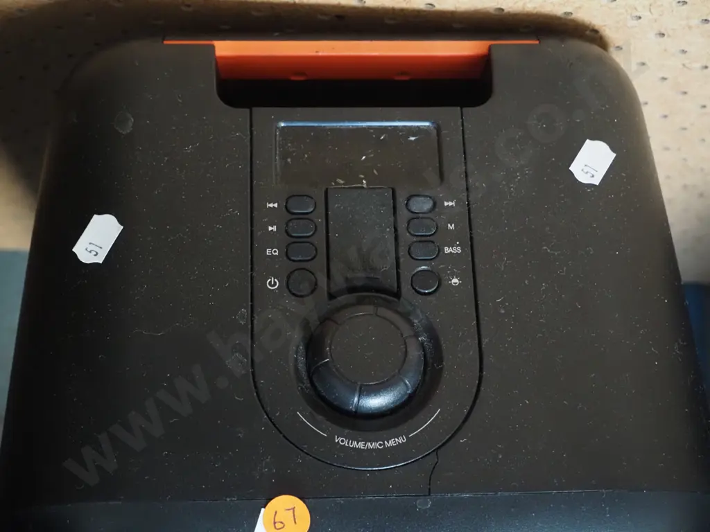 Veon portable stereo system - no power cord Image 1++