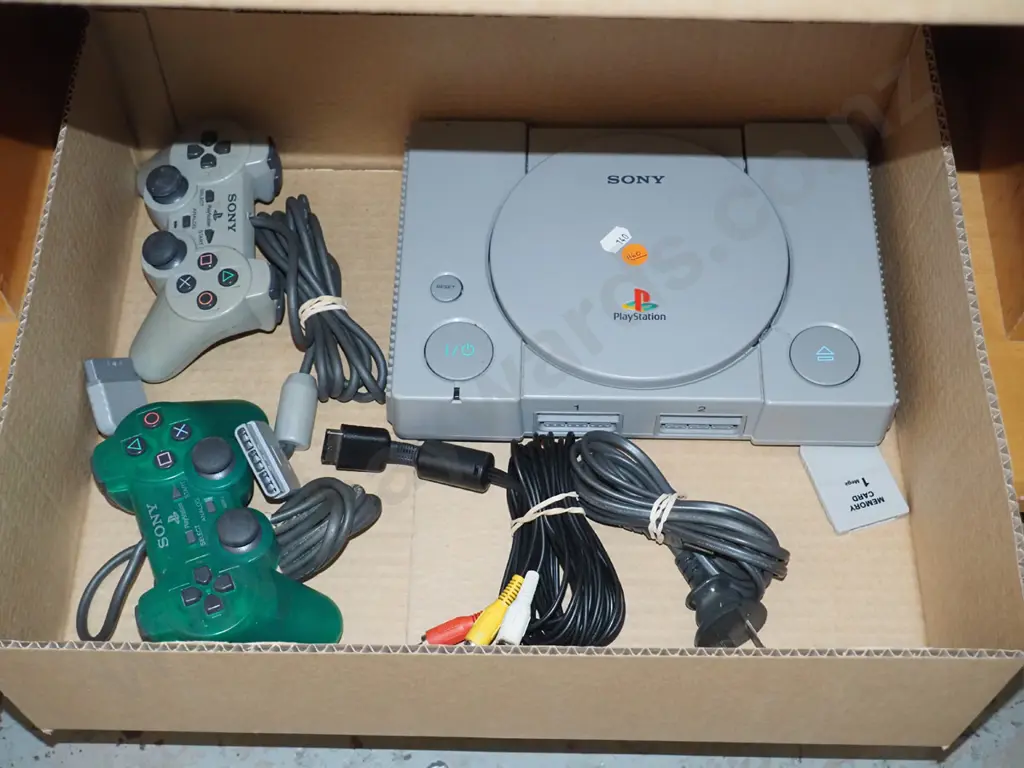 Sony Playstation 1 with cords, controller, memory card Image 1++