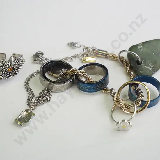 Bag of costume jewellery