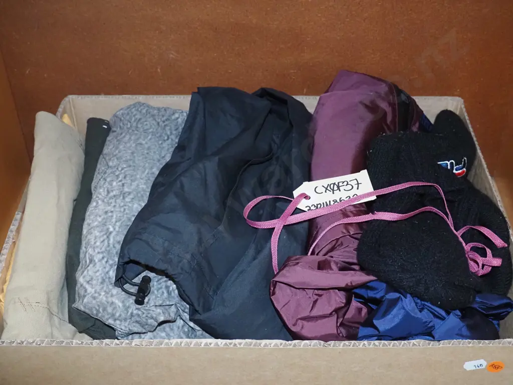 2 huffer jackets, 2 shirts, 2 shorts and 2 beanies Image 1++