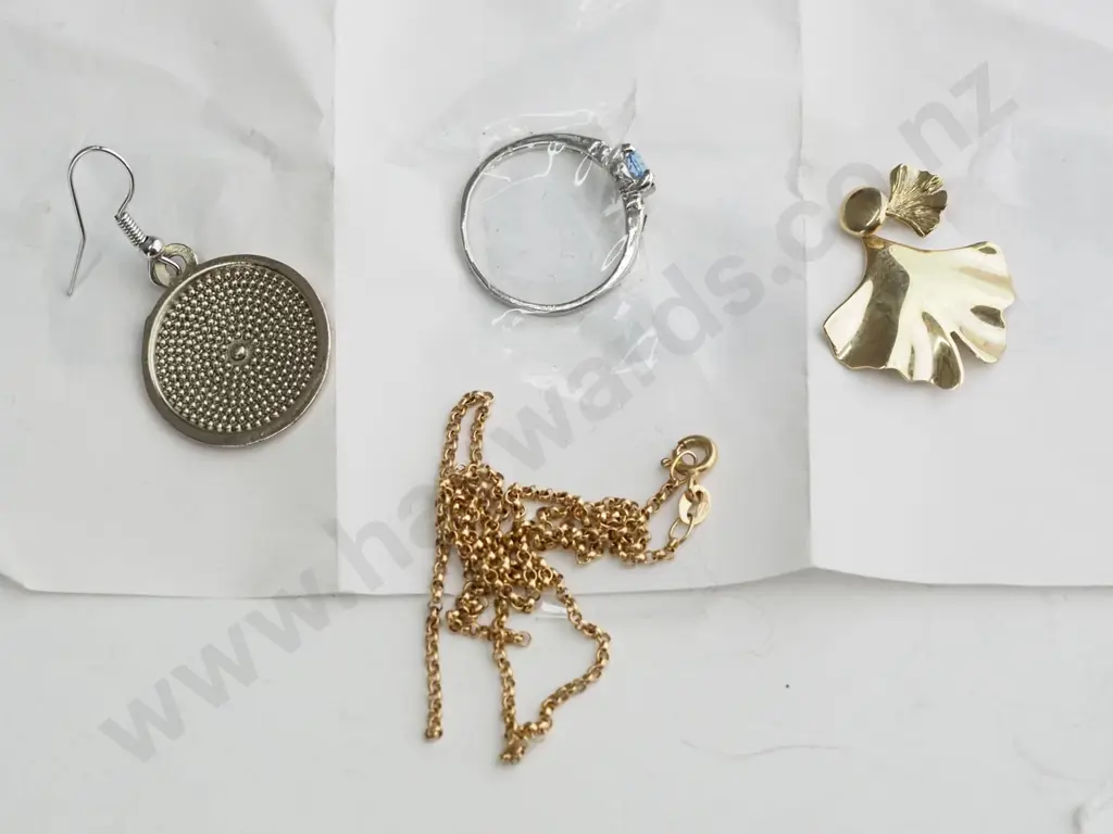 Silver ring with light blue gem, 2x earrings, golden chain Image 1++