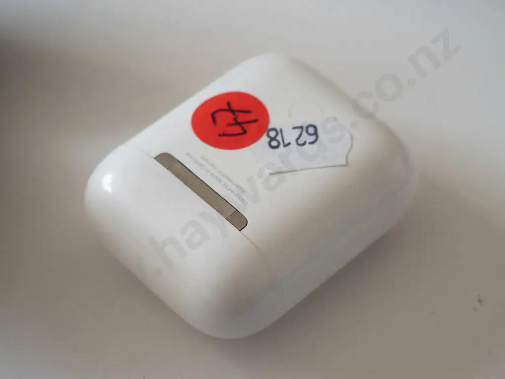 Apple airpods Image 1++