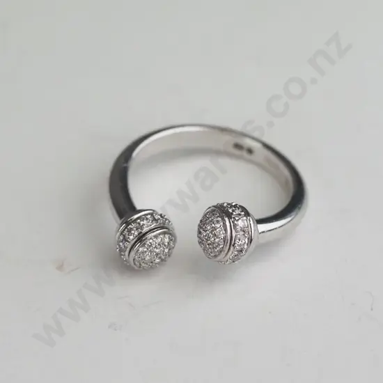 Piaget possessions open ring gold and diamonds? Aus750