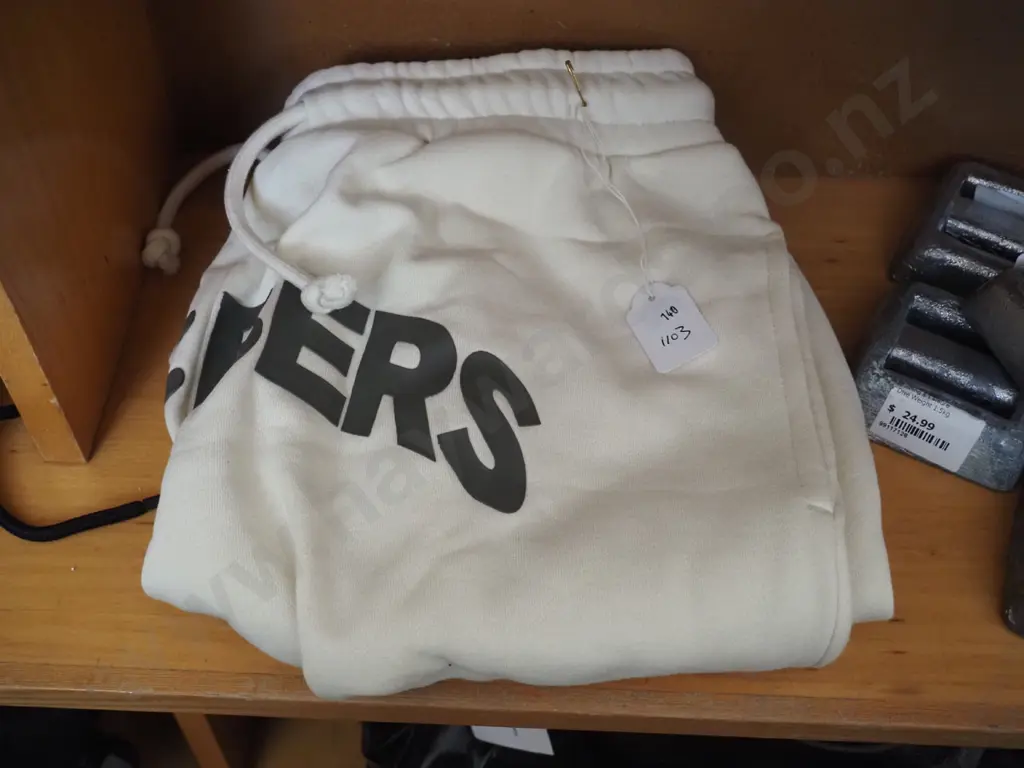 off white AB members shorts Image 1++