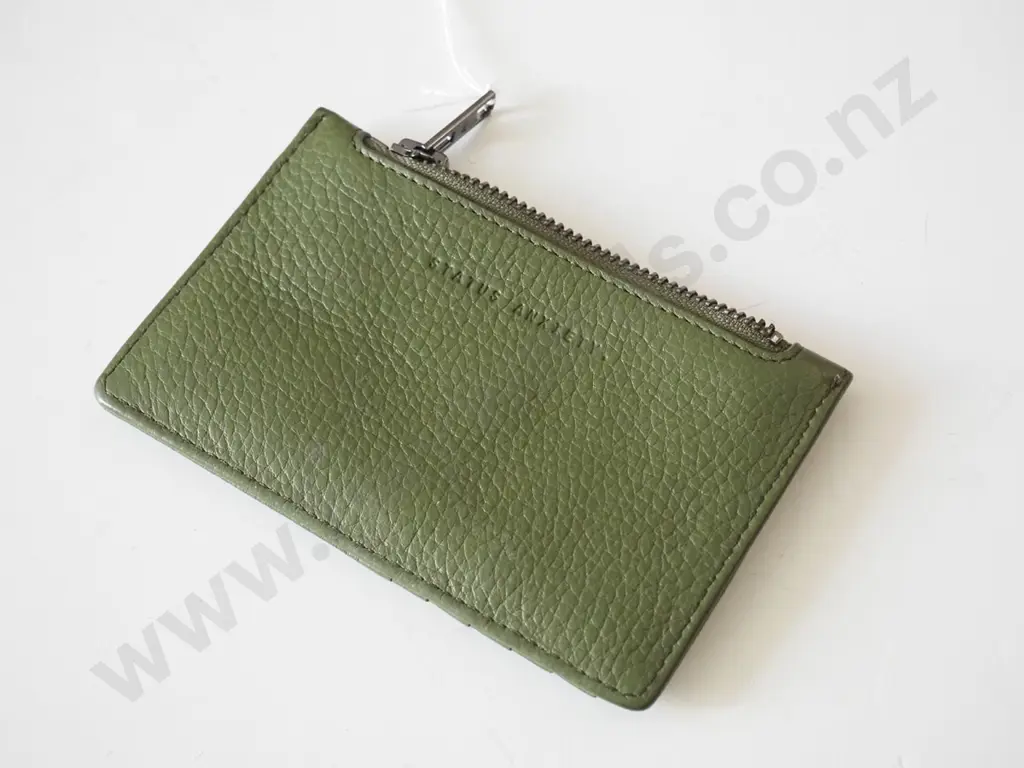 Status Anxiety green card holder Image 1++