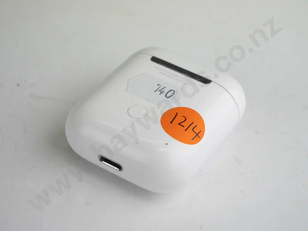 White ear pods in white case  Image 1++