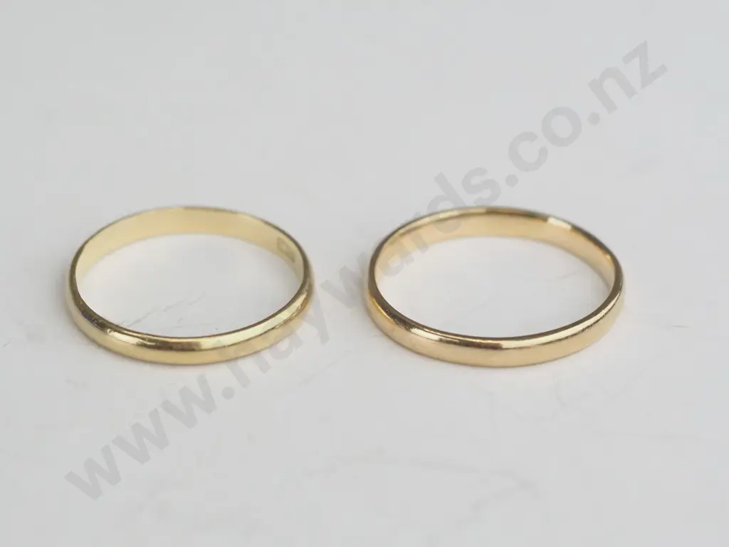 18ct Gold Rings x 2 Image 1++