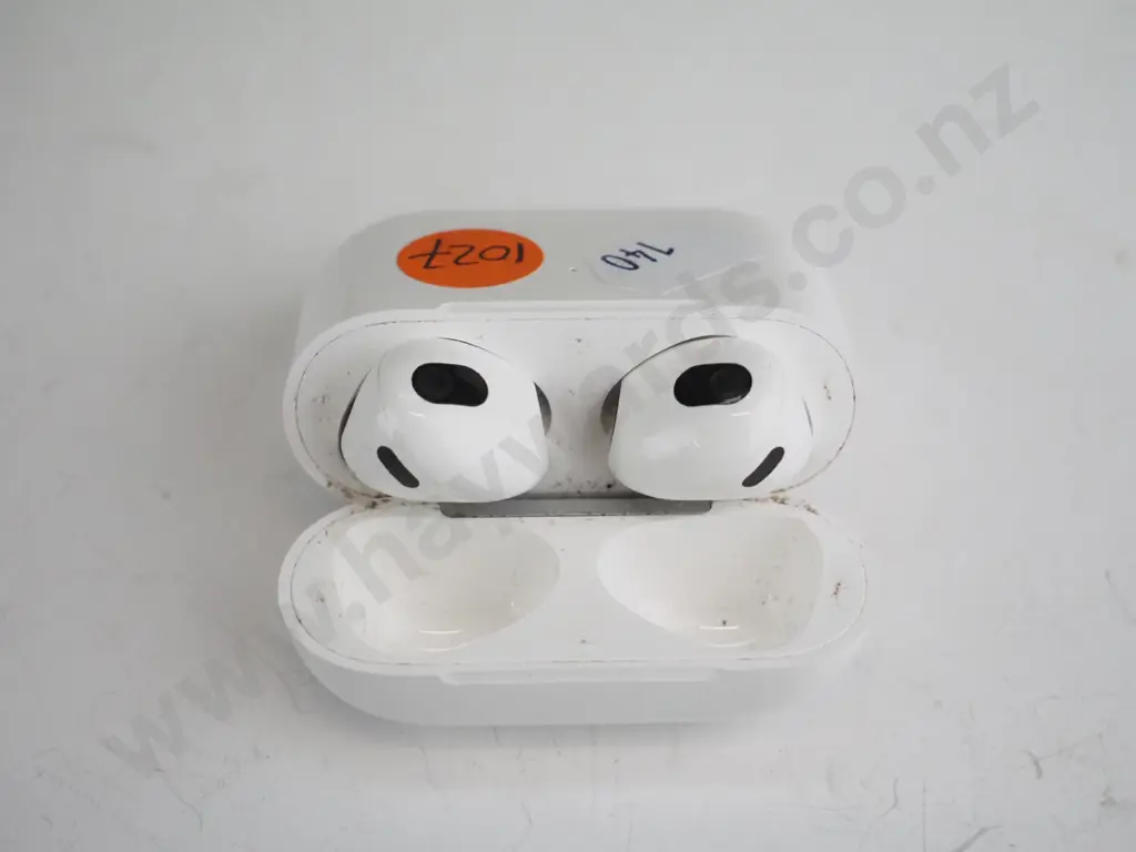 White Apple airpods Image 1++
