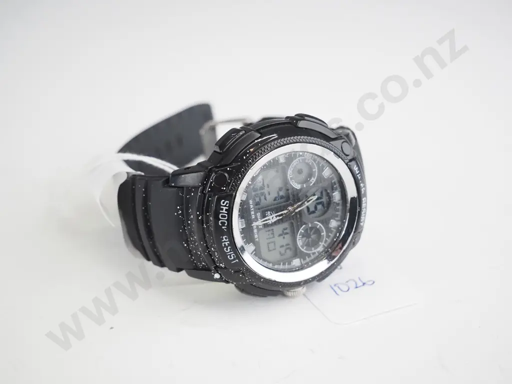 Black watch men's style, round face. Image 1++