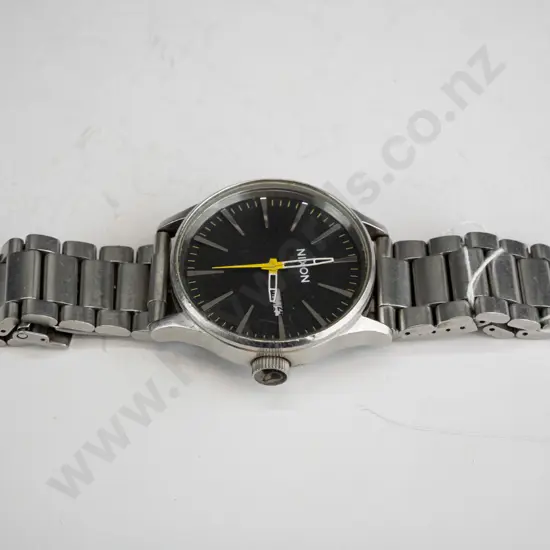 NIXON Branded watch