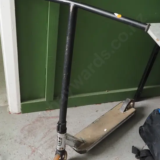 Black Scooter
