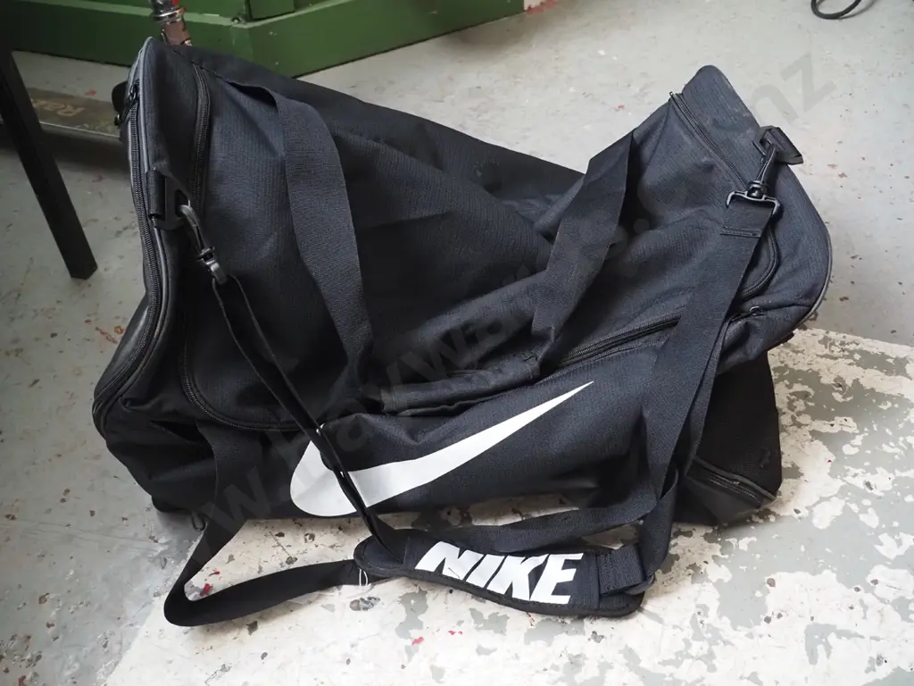 Nike sports bag Image 1++