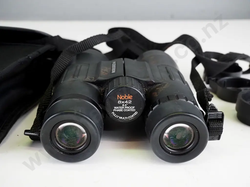Celestron Binoculars Image 1++