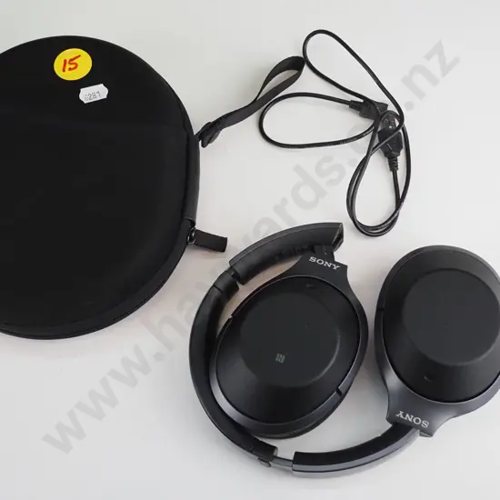 Sony Headphones in Black Case 