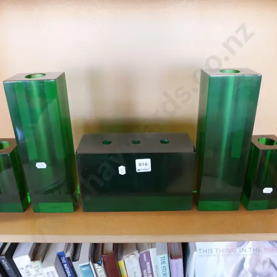 5x green acrylic vases H-255