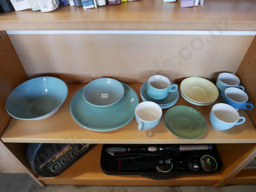 Crown Lynn colour glaze bowls, cups etc Image 1++