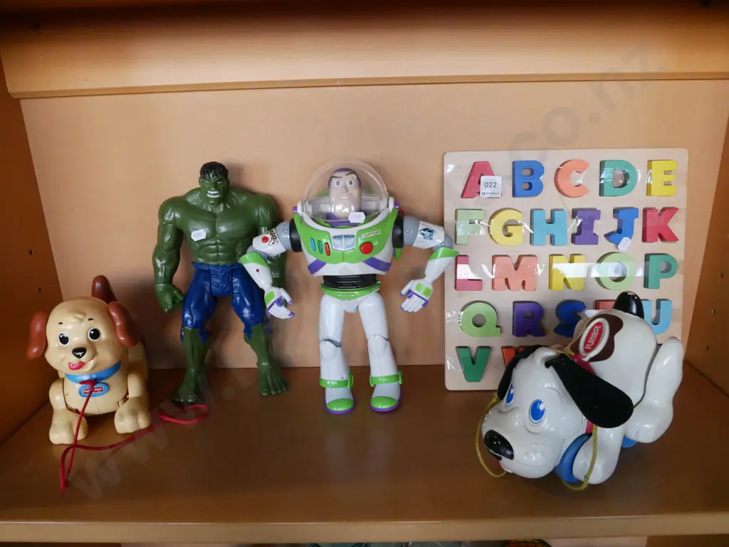 shelf of children's toys Image 1++