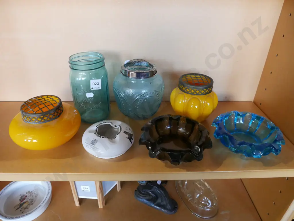 shelf of vases, ashtrays, jar Image 1++