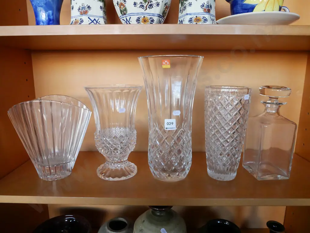shelf; crystal vases, decanter Tallest vase H-300 Image 1++