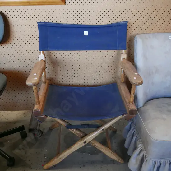 wood and canvas director's chair