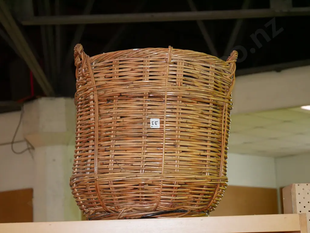 cane wood basket Image 1++