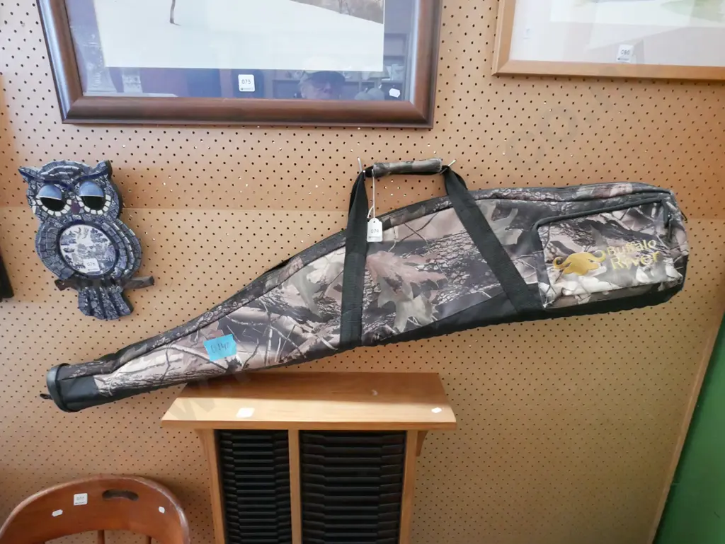 camouflage Buffalo River gun case Image 1++