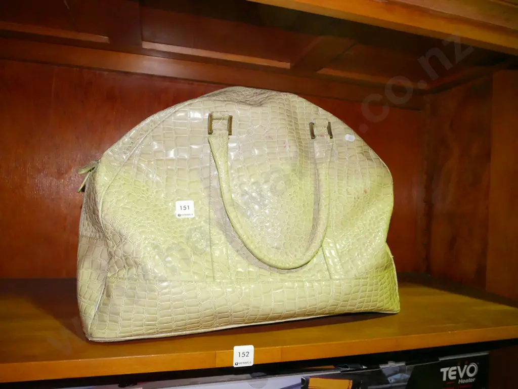 faux alligator skin bag Image 1++