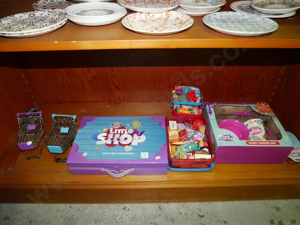 New World Little Shop collectables Image 1++