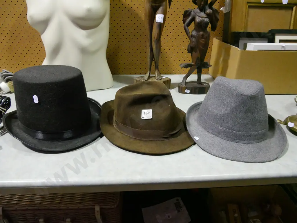 3x gents hats Image 1++