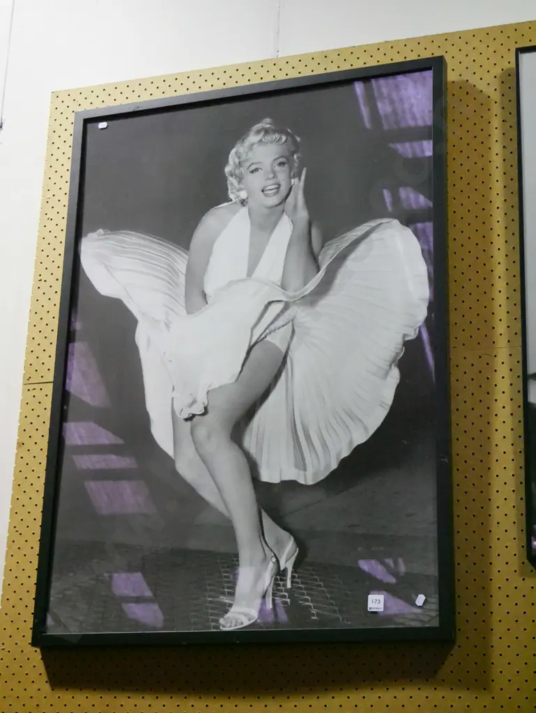 framed Marilyn Monroe poster print Image 1++